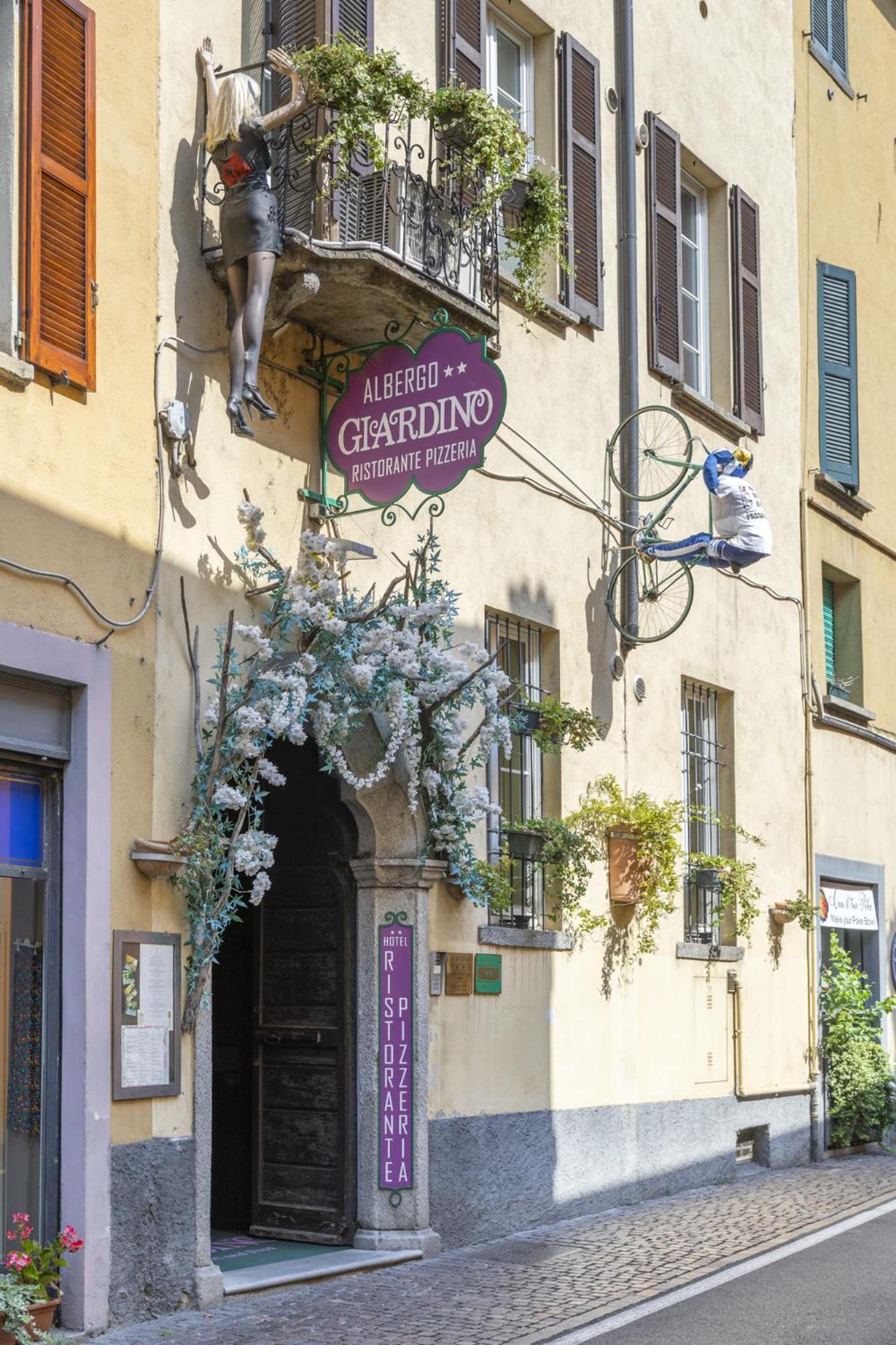 Albergo Giardino เชอร์นอบบิโอ ภายนอก รูปภาพ