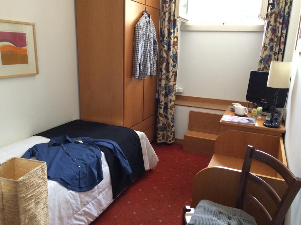 Albergo Giardino เชอร์นอบบิโอ ภายนอก รูปภาพ