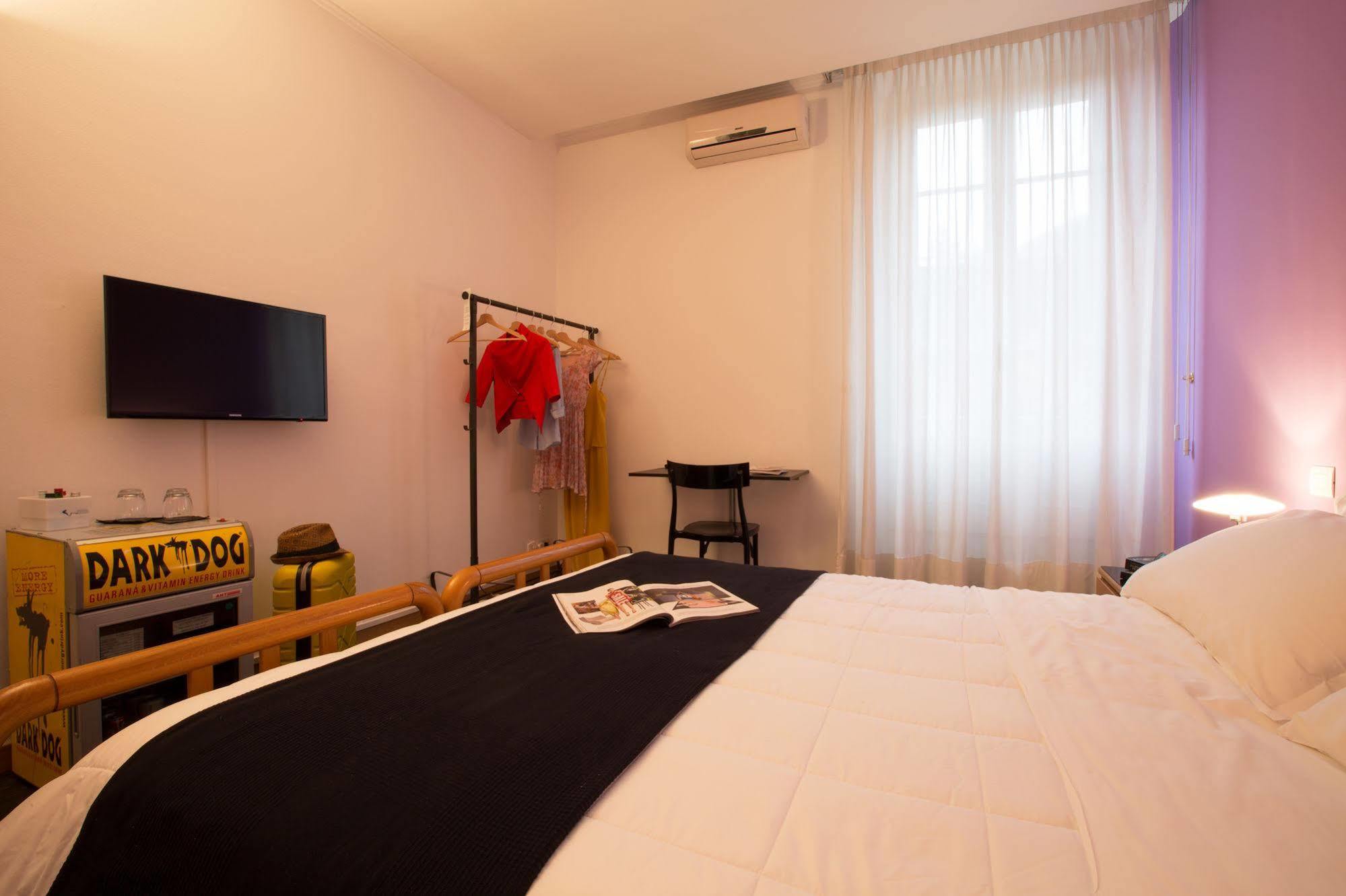 Albergo Giardino เชอร์นอบบิโอ ภายนอก รูปภาพ